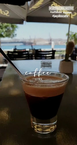 Opinii despre Siesta Cafe Bistro în Ερμούπολη - Γαστρονομία και φιλοξενία