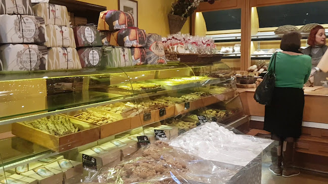 Opinii despre Αρτοποιότης Ο Τάκης în Αθήνα - Γαστρονομία και φιλοξενία