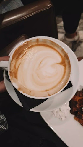 Opinii despre Σκηνικό Cafe în Παναγιούδα - Γαστρονομία και φιλοξενία