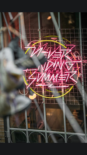 100 Shops alley / arcade, Σοφοκλή Βενιζέλου 13, Ρόδος 851 00