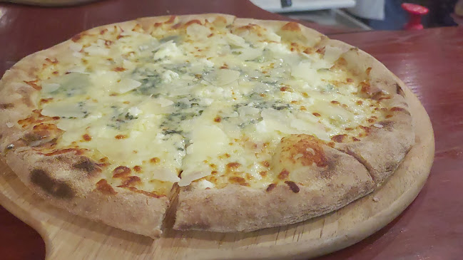 Opinii despre Christos family taverna & pizza pasta restaurant în Ρόδος - Γαστρονομία και φιλοξενία