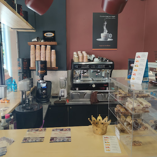 Comentarii opinii despre Πες Αλεύρι Αρτοποιείο - Καφε