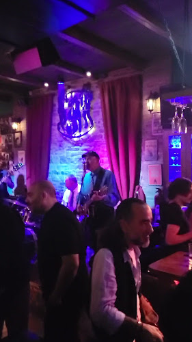 Opinii despre Zempi Place în Νίκαια - Γαστρονομία και φιλοξενία