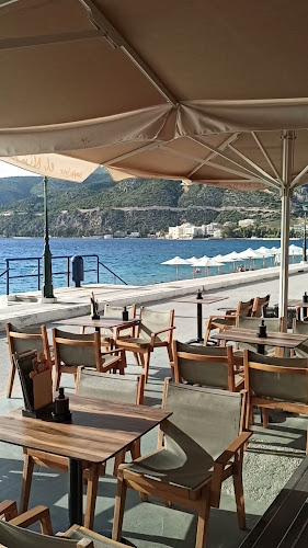 Opinii despre El Niño Cafe-bar Loutraki în Λουτράκι - Γαστρονομία και φιλοξενία