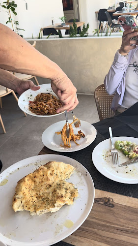 Pizza Napoli Santorini - Γαστρονομία και φιλοξενία