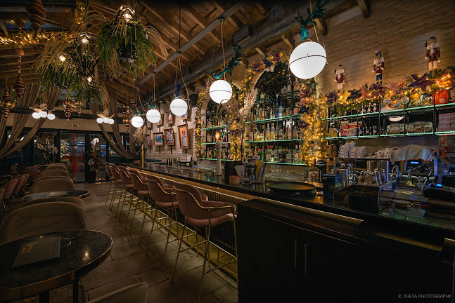 Opinii despre Lumière cocktail and wine bar în Ορεστιάδα - Γαστρονομία και φιλοξενία