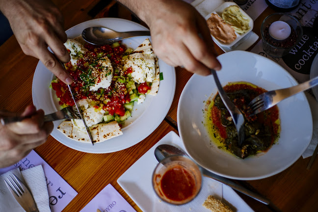 Δημοσθένους, Σοφού 11, Βέροια