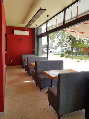 Opinii despre 3 Fat Cows Burger în Καλύβια Θορικού - Γαστρονομία και φιλοξενία