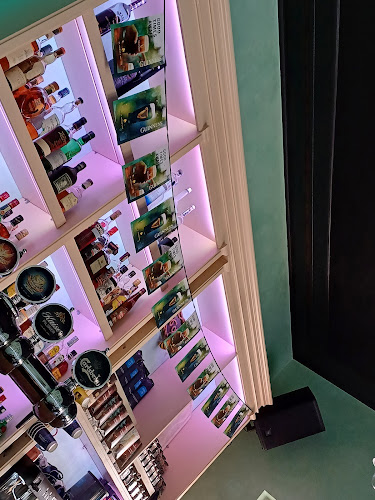 Opinii despre Μέλισσα Cafe Bar - Γευστικός Πολυχώρος în Τριφύλλια - Γαστρονομία και φιλοξενία