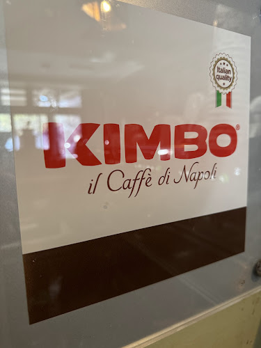 Opinii despre Friends Cafe-Bar în Ορμύλια - Γαστρονομία και φιλοξενία