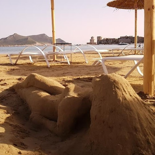 Comentarii opinii despre Surreal