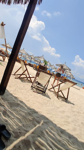 Opinii despre Kalivaki Beach Bar în Νικήτη - Γαστρονομία και φιλοξενία