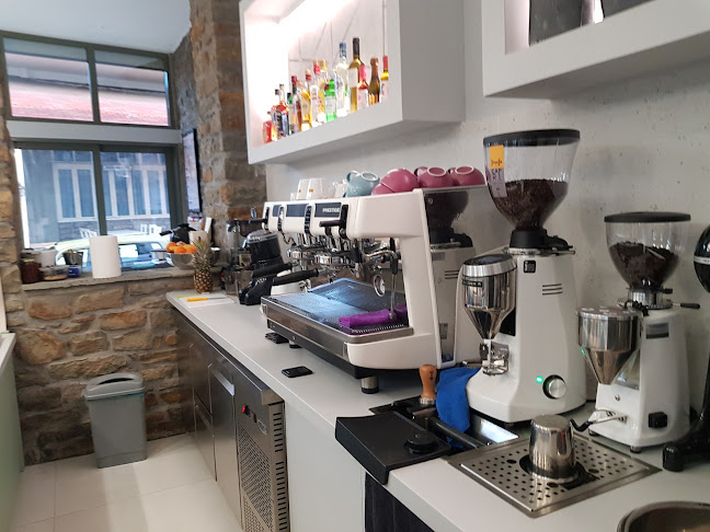 Comentarii opinii despre Stone Cafe