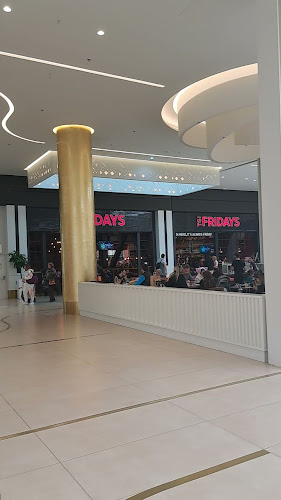 TGI Fridays Golden Hall - Μαρούσι