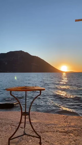 Ελ., Βενιζέλου και Λευκάδας, Βόνιτσα 300 02