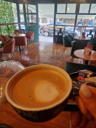 Mabrook Cafe - Γαστρονομία και φιλοξενία