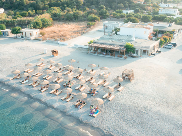 Opinii despre FAROS Seaside Bar Restaurant în Καμάρι - Γαστρονομία και φιλοξενία