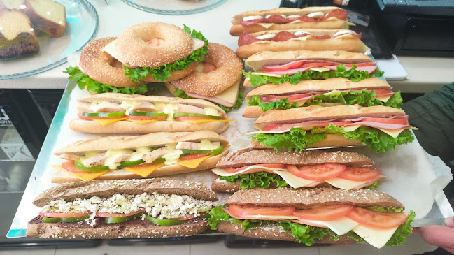 Opinii despre Decoco Coffee în Γέρακας - Γαστρονομία και φιλοξενία