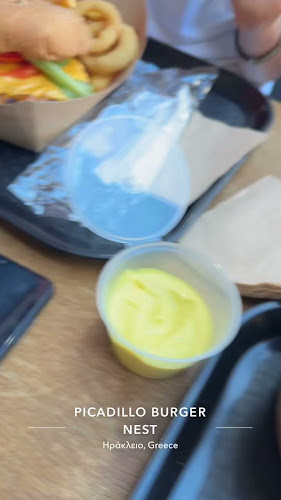 Opinii despre Picadillo Burger Nest în Ηράκλειο - Γαστρονομία και φιλοξενία