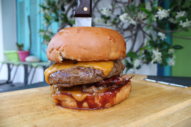 Meating Point - Θερμά