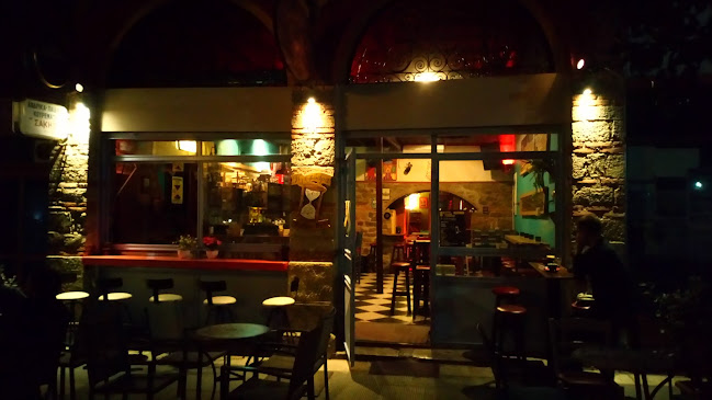 Κλεψύδρα Jazz Rock Bar - Γαστρονομία και φιλοξενία