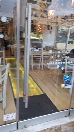 Opinii despre ΑΛΑΡΓΙΝΟ ΡΑΚΑΔΙΚΟ în Αργυρούπολη - Γαστρονομία και φιλοξενία