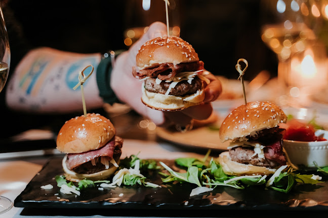 Old School • The Food project - Γαστρονομία και φιλοξενία