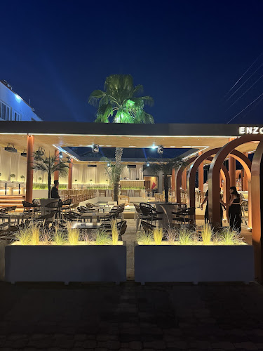 Enzo Coffee & Lounge Bar - Γαστρονομία και φιλοξενία