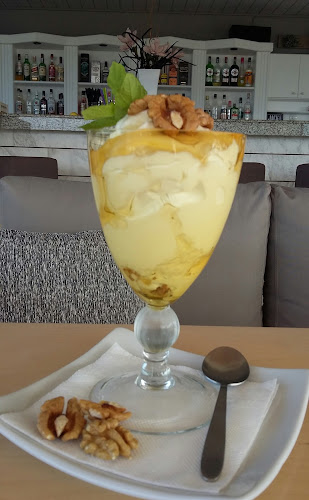 Opinii despre Cafe Violet Studios în Μάλια - Γαστρονομία και φιλοξενία