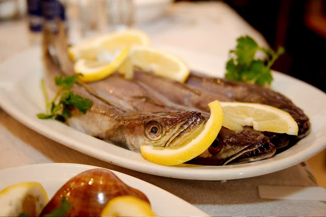 Τσιπουράδικο "ΤΑ ΚΥΜΑΤΑ" - Γαστρονομία και φιλοξενία