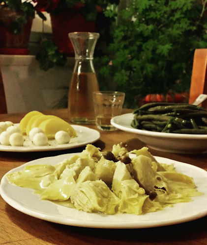 Κουναριά - Γαστρονομία και φιλοξενία