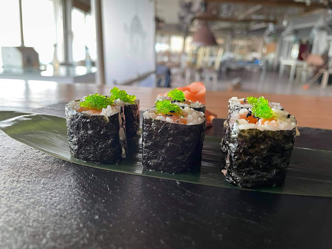 Θέα Θάλασσα - Γαστρονομία και φιλοξενία