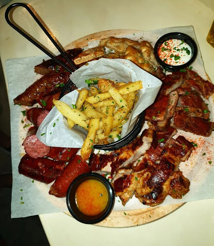 Kasteli, Εμπορείο 847 03