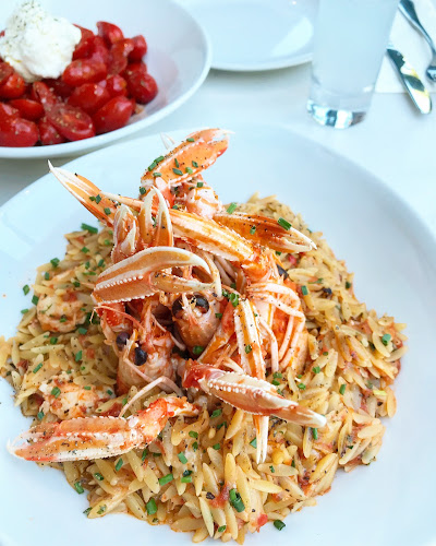 Μπαρμπουνάκι Γλυφάδα - Γαστρονομία και φιλοξενία