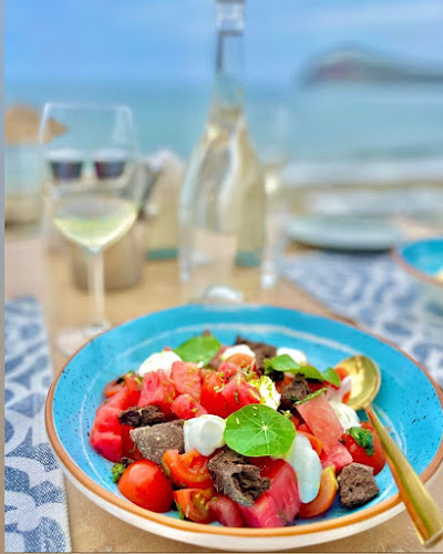 Theros - Γαστρονομία και φιλοξενία