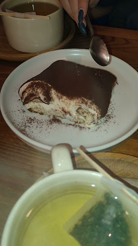 Αρχελάου 32, Αθήνα 116 35