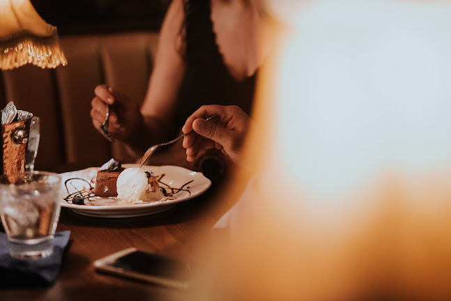 Kowalski - Γαστρονομία και φιλοξενία