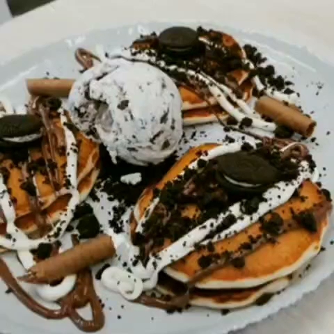 Opinii despre berry's bougatsa, coffee and more în Σιδηρόκαστρο - Γαστρονομία και φιλοξενία