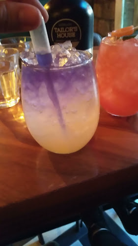 Πλ. Αγίας Ειρήνης 2, Αθήνα 105 60