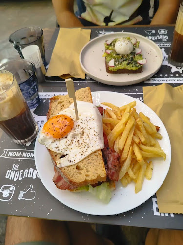 Opinii despre The Underdog® Flagship Store Thissio în Αθήνα - Γαστρονομία και φιλοξενία