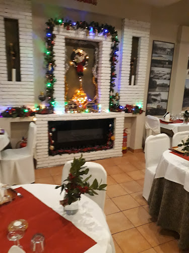 Μικρό Παλάτι - Όλα Στη Γάστρα - Γαστρονομία και φιλοξενία