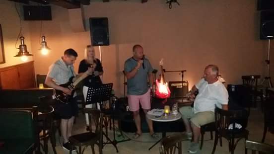 Rob's Corner - Άγιος Νικόλαος