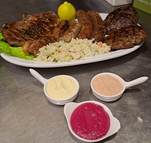 Opinii despre Παραδοσιακή Ταβέρνα "Δερβένι" în Λαγυνά - Γαστρονομία και φιλοξενία