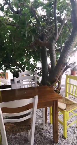 Επαρ.Οδ. Τριαντάρου-Φαλατάδου 127, Τριαντάρος 842 00