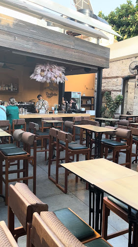 Comentarii opinii despre Xalavro Open Bar Restaurant