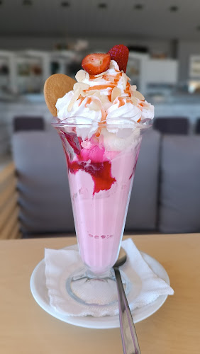 Cafe Violet Studios - Μάλια