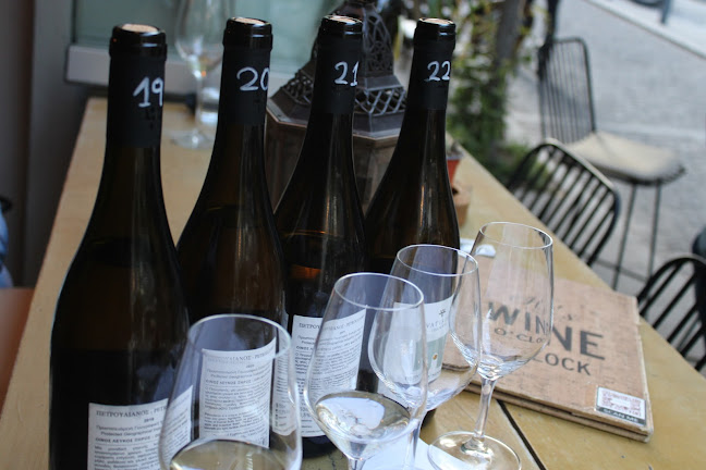 Wine O'Clock - Γαστρονομία και φιλοξενία