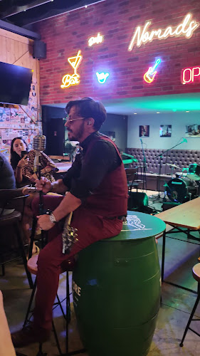 Opinii despre Nomads Athens în Αθήνα - Γαστρονομία και φιλοξενία