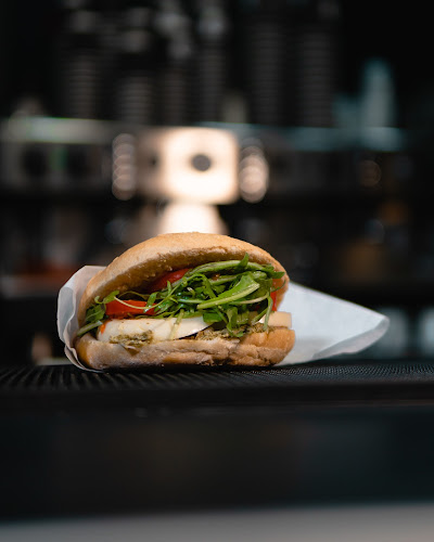 Καραολή και Δημητρίου 40, Εύοσμος 562 24