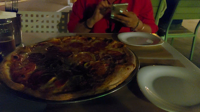 Opinii despre Pizzeria Gousto în Σκόπελος - Γαστρονομία και φιλοξενία